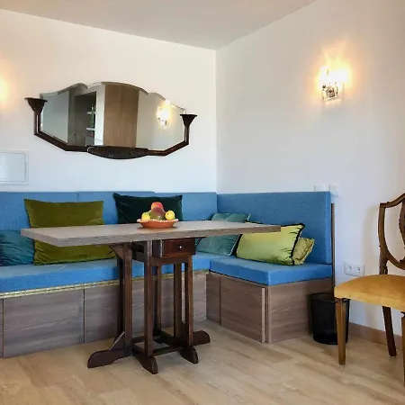 Imowemo Multifuncional Penthouse オヴァール