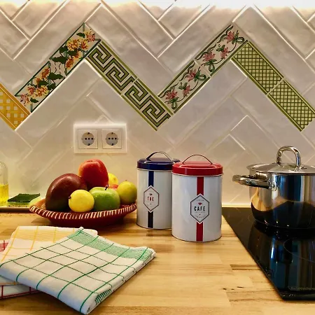 Imowemo Multifuncional Penthouse アパート オヴァール