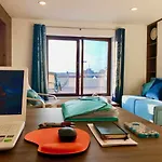 Imowemo Multifuncional Penthouse Lägenhet